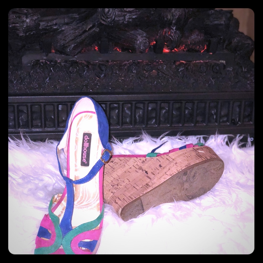 Wedge heels